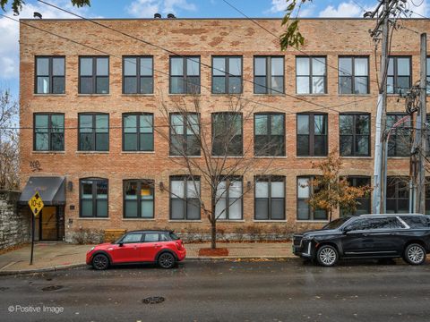 Photo of Chicago, IL 60614 (MLS # 12522363)