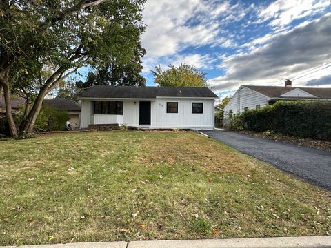 A home in Mundelein