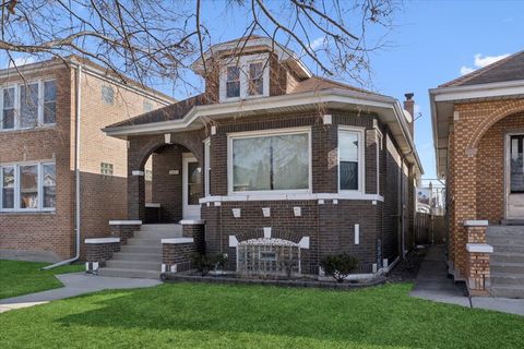 Tiny photo for 2821 N Merrimac Avenue, Chicago, IL 60634 (MLS # 12551398)