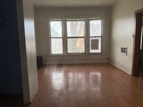 Tiny photo for 6951 S Princeton Avenue, Chicago, IL 60621 (MLS # 12547978)