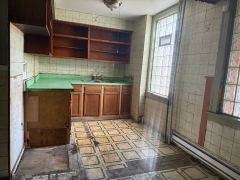 Tiny photo for 6951 S Princeton Avenue, Chicago, IL 60621 (MLS # 12547978)