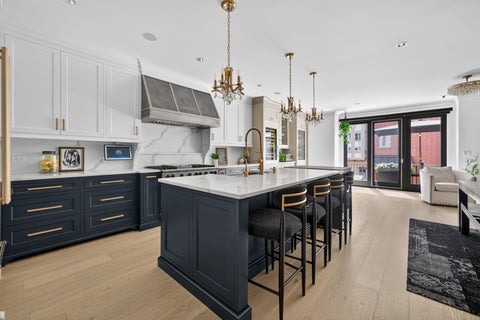 Tiny photo for 321 Brownstone Drive, St. Charles, IL 60174 (MLS # 12709916)