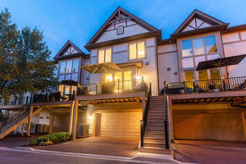 Tiny photo for 321 Brownstone Drive, St. Charles, IL 60174 (MLS # 12709916)
