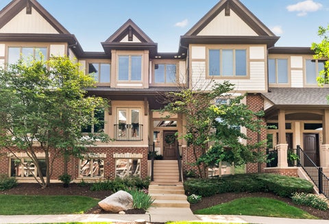 Photo of 321 Brownstone Drive, St. Charles, IL 60174 (MLS # 12709916)