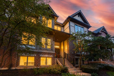 Tiny photo for 321 Brownstone Drive, St. Charles, IL 60174 (MLS # 12709916)