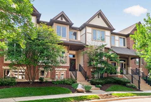 Tiny photo for 321 Brownstone Drive, St. Charles, IL 60174 (MLS # 12709916)