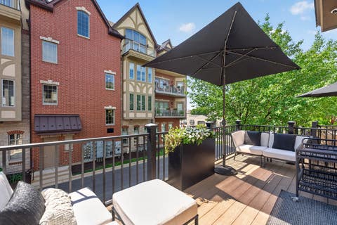 Tiny photo for 321 Brownstone Drive, St. Charles, IL 60174 (MLS # 12709916)