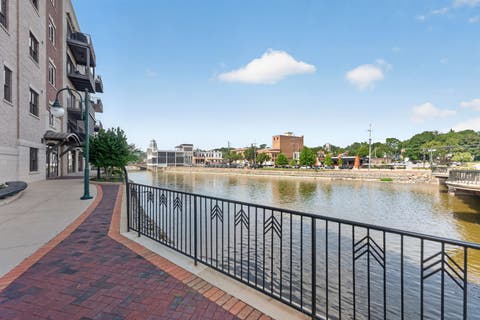 Tiny photo for 321 Brownstone Drive, St. Charles, IL 60174 (MLS # 12709916)