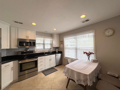 Tiny photo for 258 Odlum Court, Schaumburg, IL 60194 (MLS # 12610662)