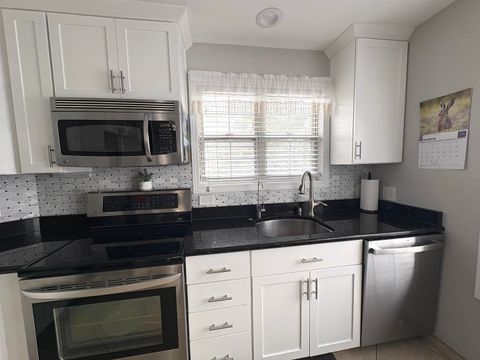 Tiny photo for 258 Odlum Court, Schaumburg, IL 60194 (MLS # 12610662)