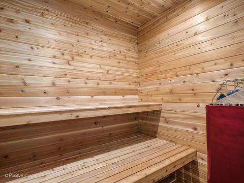 Tiny photo for 4425 N WINCHESTER Avenue, Chicago, IL 60640 (MLS # 12514654)