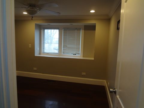 Tiny photo for 1732 Kingston Circle, Carpentersville, IL 60110 (MLS # 12581061)