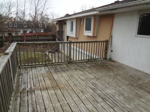 Tiny photo for 1732 Kingston Circle, Carpentersville, IL 60110 (MLS # 12581061)