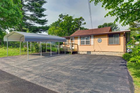 Single Family Residence in Ingleside IL 34824 Oden Avenue.jpg