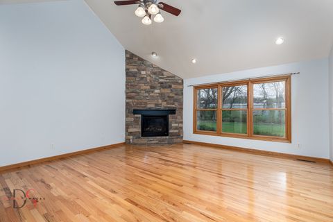 Tiny photo for 1415 Shaws Lane, Ottawa, IL 61350 (MLS # 12466654)