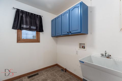 Tiny photo for 1415 Shaws Lane, Ottawa, IL 61350 (MLS # 12466654)