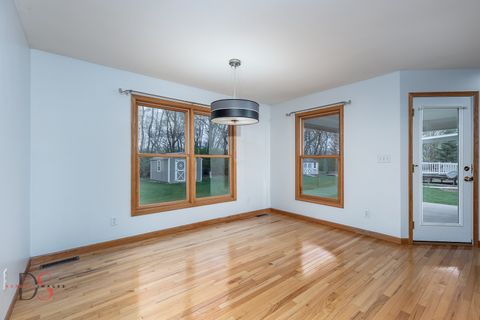 Tiny photo for 1415 Shaws Lane, Ottawa, IL 61350 (MLS # 12466654)