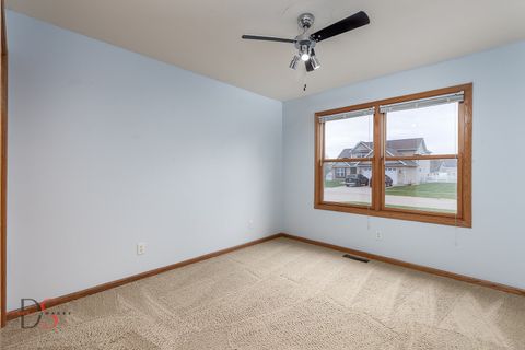 Tiny photo for 1415 Shaws Lane, Ottawa, IL 61350 (MLS # 12466654)