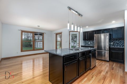 Tiny photo for 1415 Shaws Lane, Ottawa, IL 61350 (MLS # 12466654)