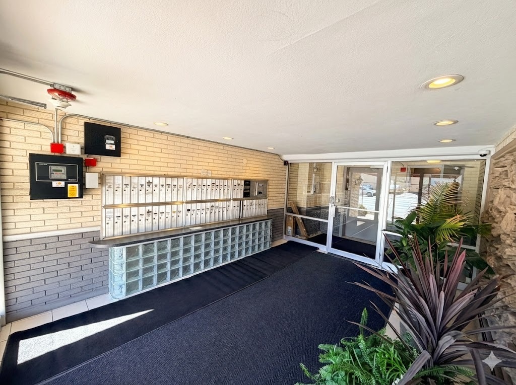 7840 W North Avenue 2K