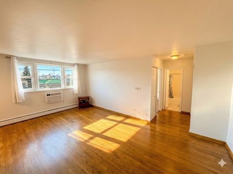 Tiny photo for 7840 W North Avenue #2K, Elmwood Park, IL 60707 (MLS # 12575339)