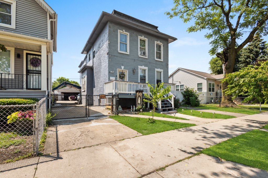 2730 S 58th Court