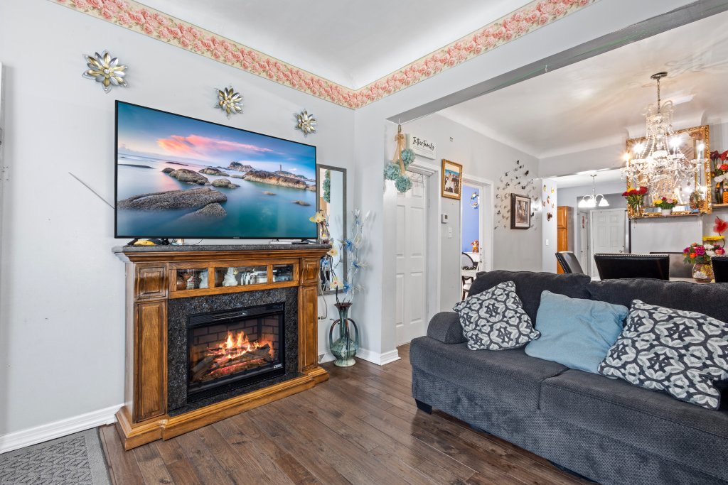 2730 S 58th Court