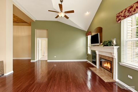 Tiny photo for 700 Cheshire Court, Oswego, IL 60543 (MLS # 12609411)