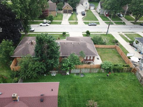 Tiny photo for 852 Carr Street, Elgin, IL 60123 (MLS # 12712951)
