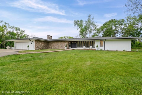 Tiny photo for 312 Ridge Road, Barrington Hills, IL 60010 (MLS # 12689056)