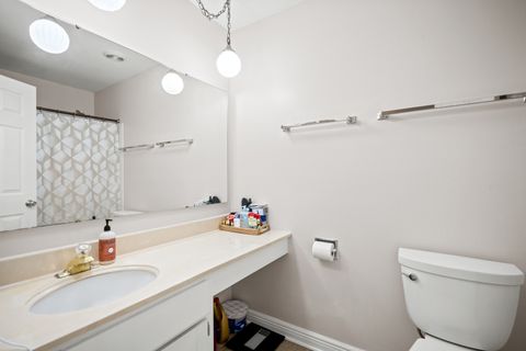 Tiny photo for 840 Sheldon Court #B, Wheaton, IL 60189 (MLS # 12565956)