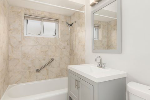Tiny photo for 4258 N Greenview Avenue #3E, Chicago, IL 60613 (MLS # 12624211)