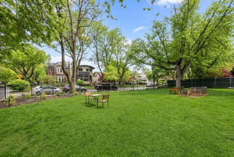 Tiny photo for 4258 N Greenview Avenue #3E, Chicago, IL 60613 (MLS # 12624211)