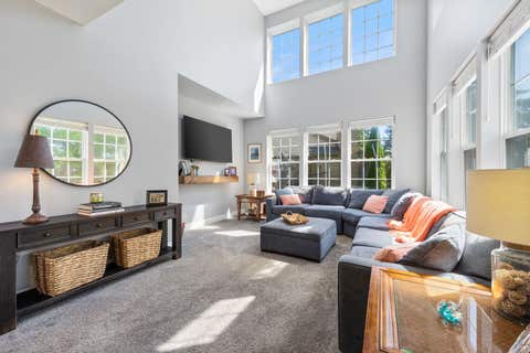 Tiny photo for 1214 Ridgewood Court, Vernon Hills, IL 60061 (MLS # 12683743)
