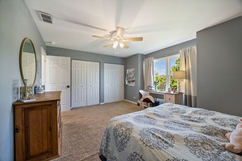 Tiny photo for 1214 Ridgewood Court, Vernon Hills, IL 60061 (MLS # 12683743)