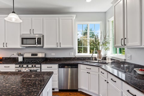 Tiny photo for 1214 Ridgewood Court, Vernon Hills, IL 60061 (MLS # 12683743)