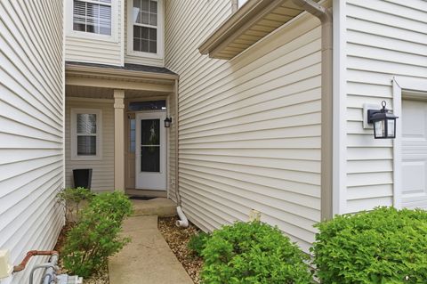 Tiny photo for 16447 Newcastle Way, Lockport, IL 60441 (MLS # 12621519)