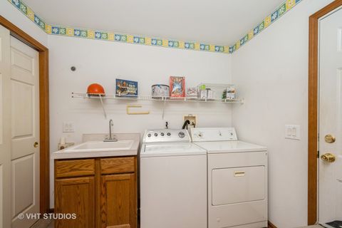 Tiny photo for 1016 Castleton Court, Grayslake, IL 60030 (MLS # 12603482)