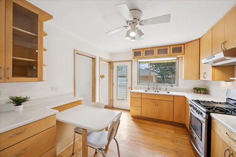 Tiny photo for 10511 Preston Street, Westchester, IL 60154 (MLS # 12508503)