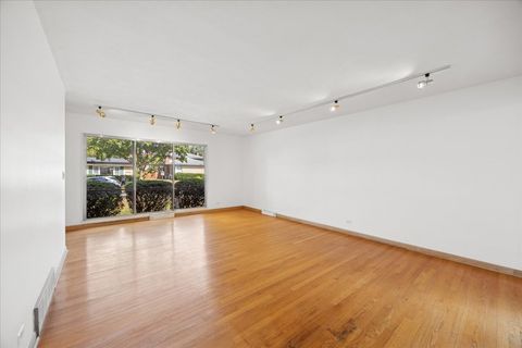 Tiny photo for 10511 Preston Street, Westchester, IL 60154 (MLS # 12508503)