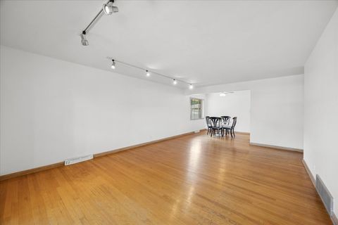 Tiny photo for 10511 Preston Street, Westchester, IL 60154 (MLS # 12508503)