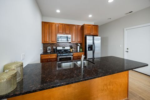 Tiny photo for 3126 W Walton Street #2, Chicago, IL 60622 (MLS # 12405900)