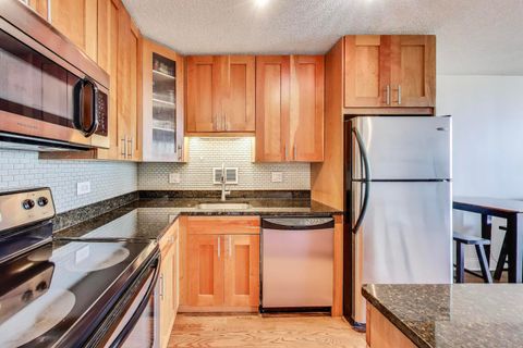 Tiny photo for 450 W Briar Place #11H, Chicago, IL 60657 (MLS # 12443057)
