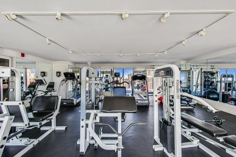Tiny photo for 450 W Briar Place #11H, Chicago, IL 60657 (MLS # 12443057)