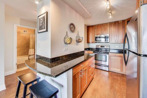 Tiny photo for 450 W Briar Place #11H, Chicago, IL 60657 (MLS # 12443057)