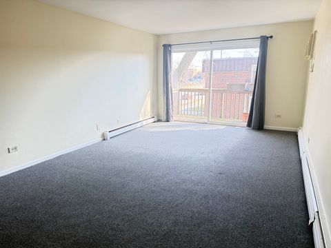 Tiny photo for 5720 East Avenue #3A, Countryside, IL 60525 (MLS # 12597165)