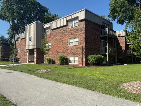Photo of 5720 East Avenue #3A, Countryside, IL 60525 (MLS # 12597165)