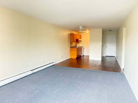 Tiny photo for 5720 East Avenue #3A, Countryside, IL 60525 (MLS # 12597165)