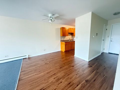 Tiny photo for 5720 East Avenue #3A, Countryside, IL 60525 (MLS # 12597165)