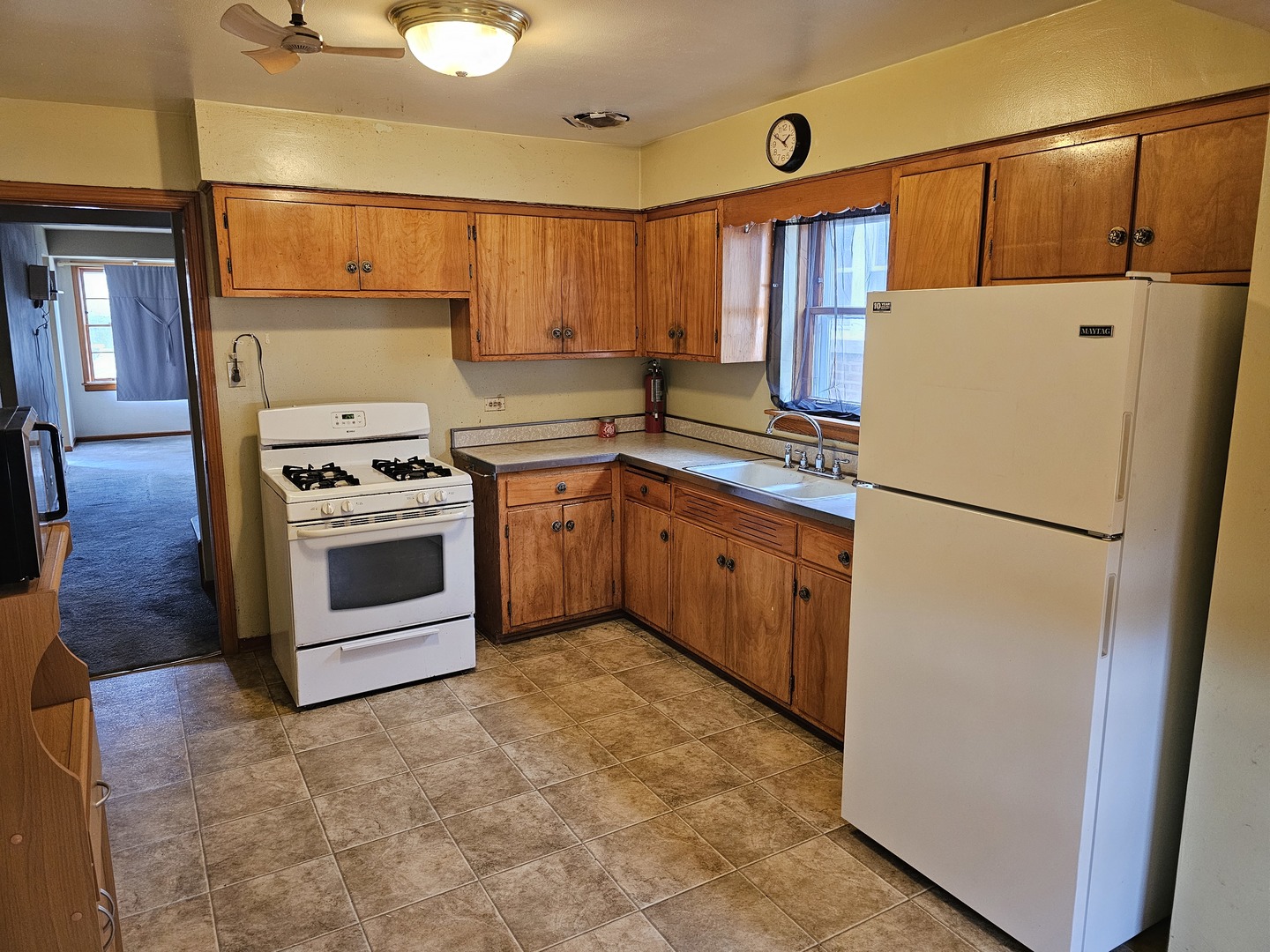 3711 W 68th Place